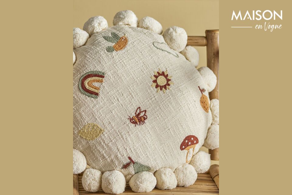 Discover the charm and softness of the Agnes cushion from Bloomingville MINI