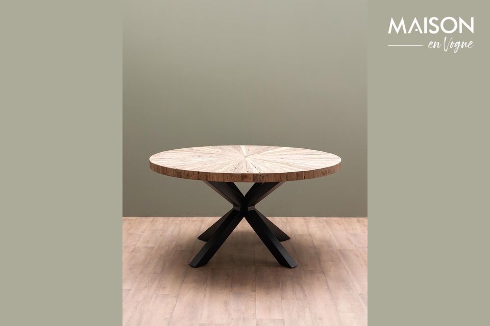 Discover the Asturias dining table