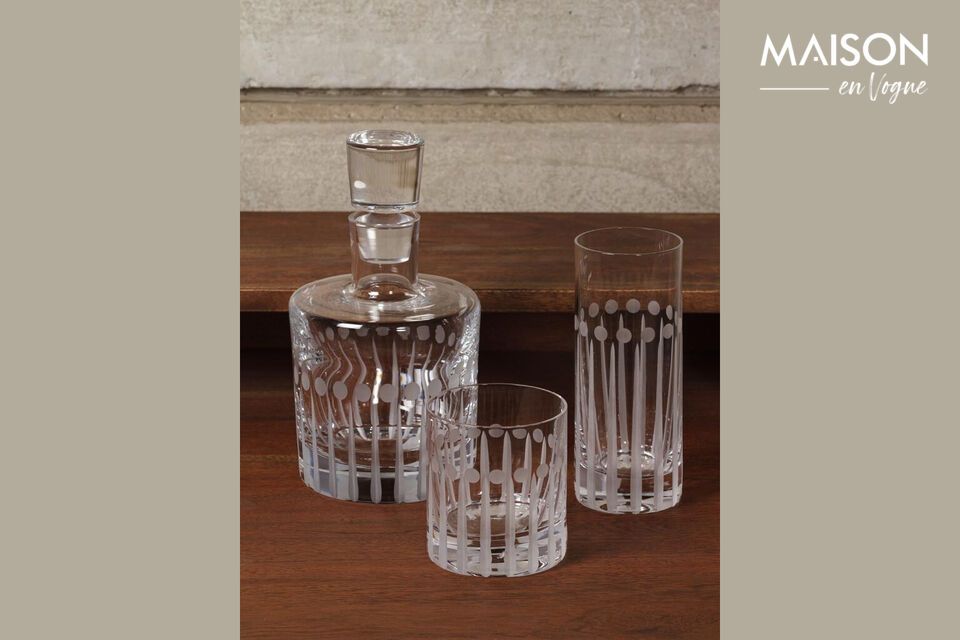 Discover the timeless elegance of our clear glass decanter, designed to complement any table setting