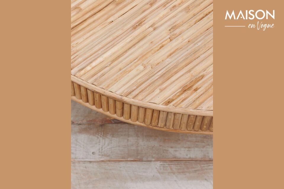 Discover elegance and simplicity combined in our new round rattan coffee table