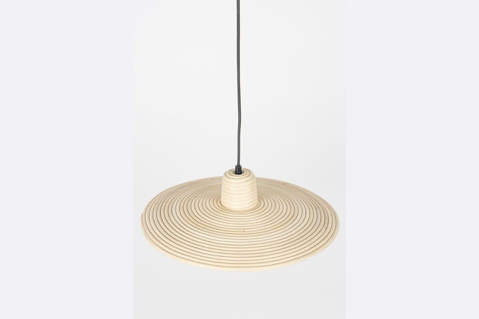 The versatile nature of rattan allows this suspension to integrate harmoniously into any living