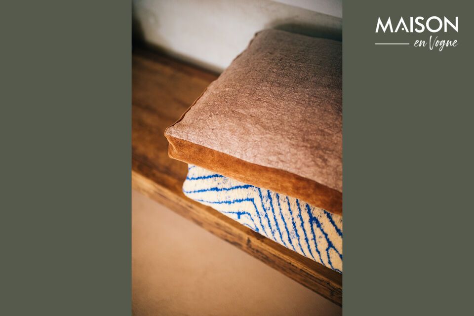 Make your home a more comfortable and aesthetically pleasing space with this beautiful linen