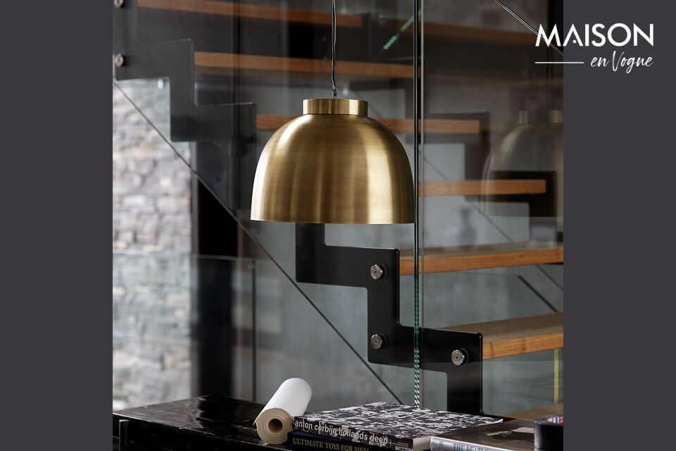 Elegance and warmth for every room with this brass pendant.