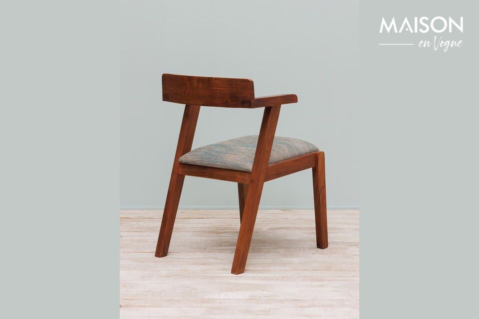 Discover the timeless elegance of our acacia wood chair