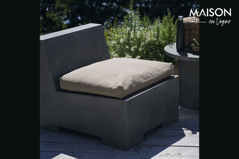 Durable comfort and natural aesthetics for exteriors.