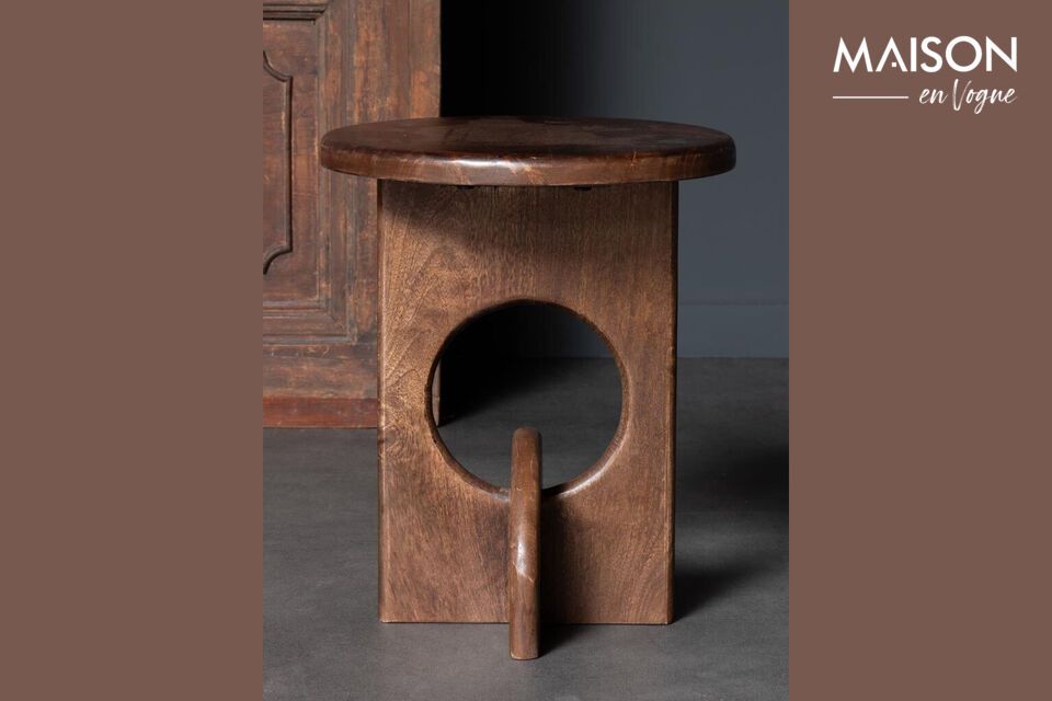 Discover the timeless elegance of our mango side table in brown