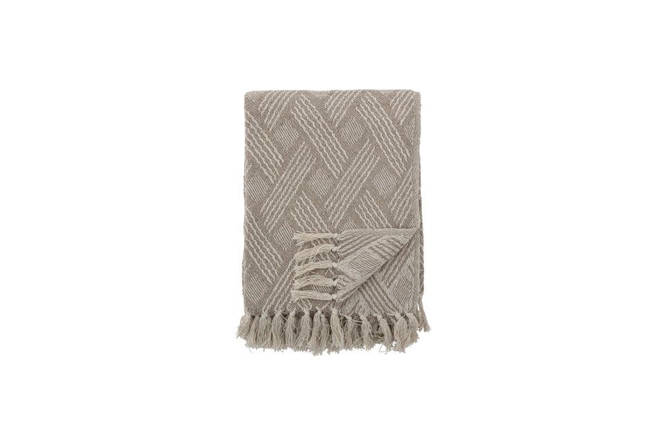 Fringed edges add a casual, bohemian touch, while maintaining a sophisticated allure