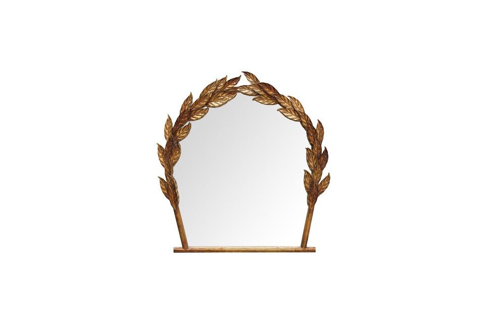 Discover the charm and timeless elegance of gilded metal with our new mirror