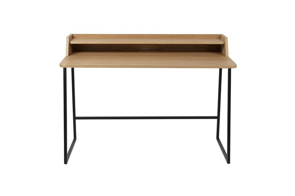 Made from quality materials, this desk guarantees both durability and sturdiness