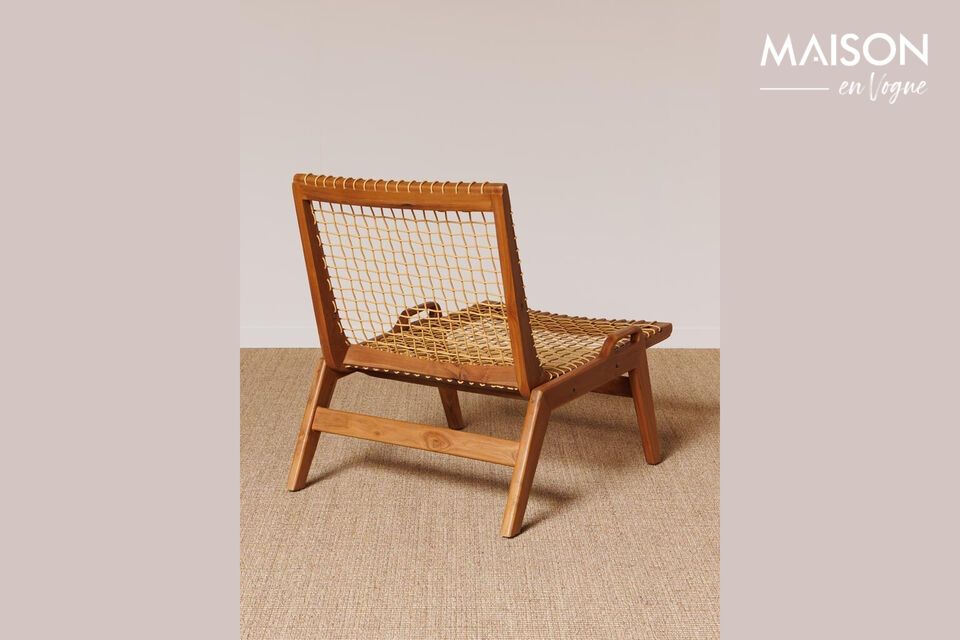 Comfort and style with our sturdy, elegant teak armchair.