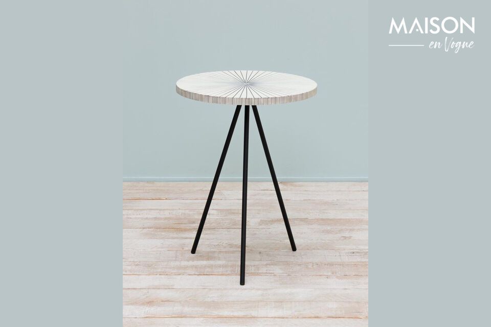 A practical, elegant table to suit any space.