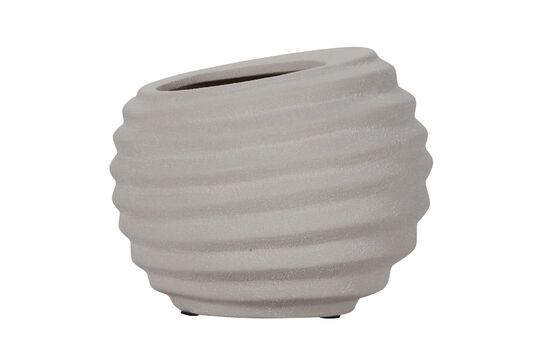 Happ off-white clay planter Clipped