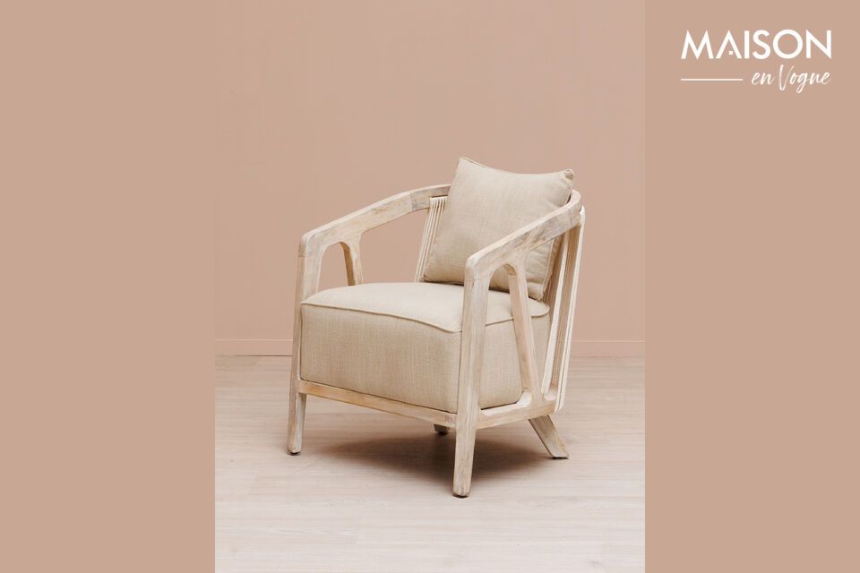 Hisséo light wood armchair Chehoma