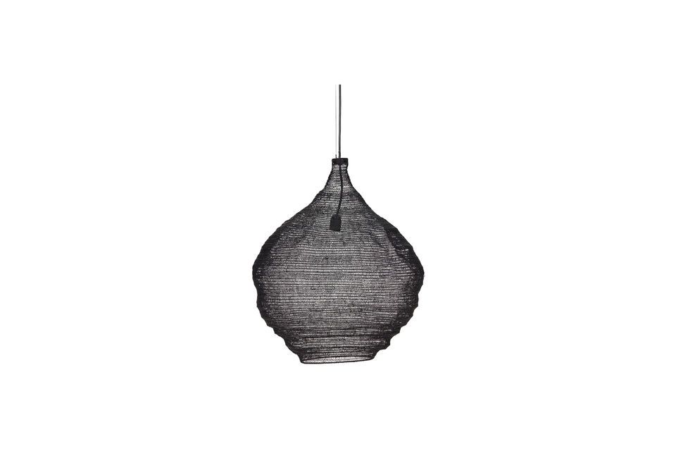 Looking for lighting that blends harmoniously with any décor? The Mesh suspension in black iron