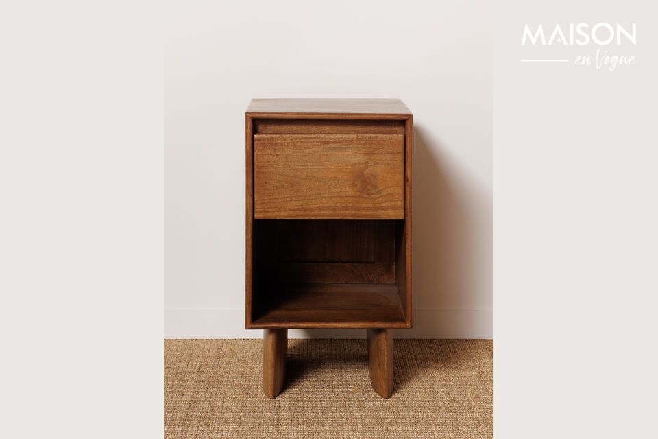 Designed to last, this brown bedside table combines style and practicality.