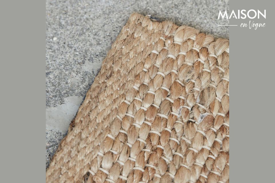 Incorporate natural elegance into your living space with our Hempi rug