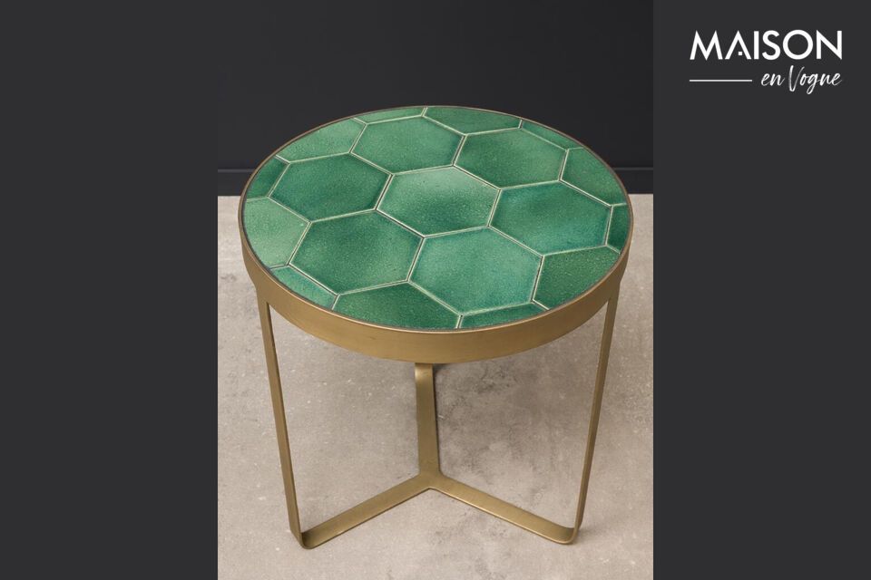 Discover the timeless elegance of our side table