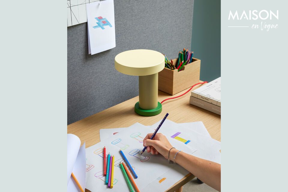 The Magic green metal table lamp brings a breath of fresh air to your space with its vibrant green