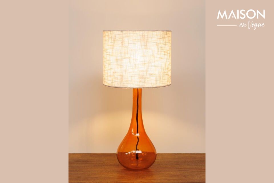 Illuminate your space with style and lightness.