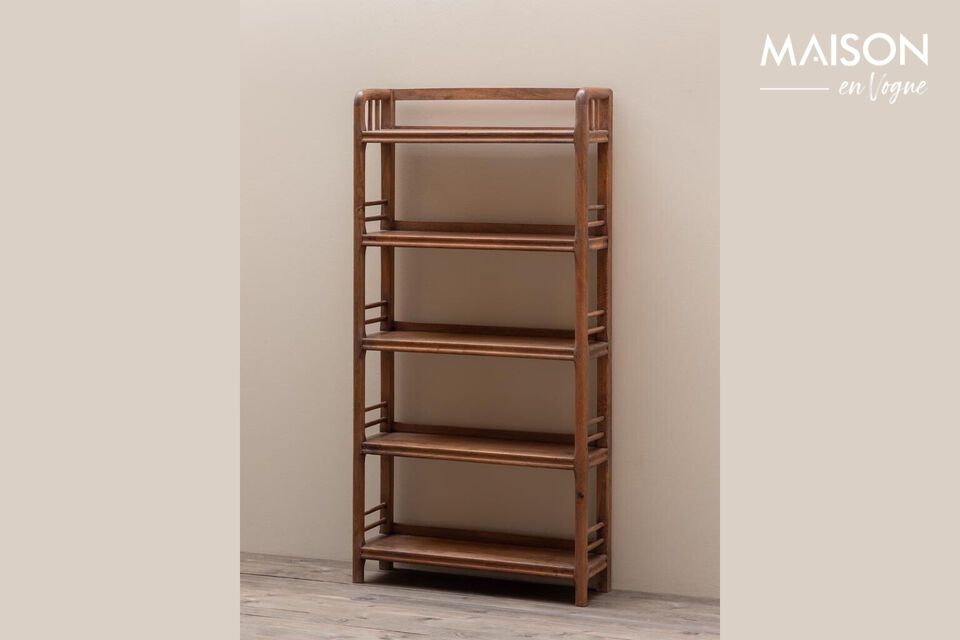 Maximize your space and style with the Maltese shelf.