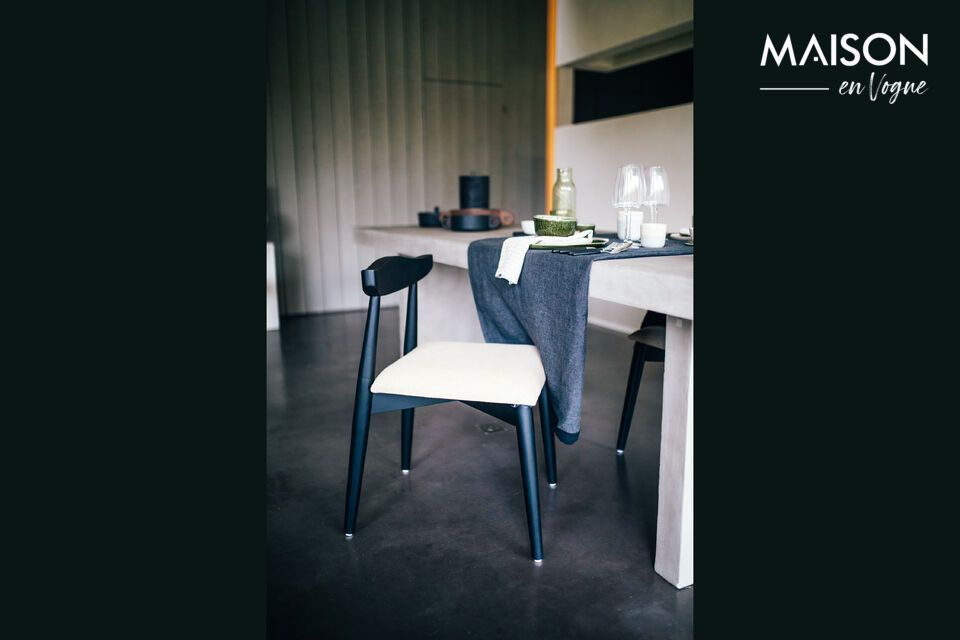 Discover the minimalist elegance of the Mandela chair