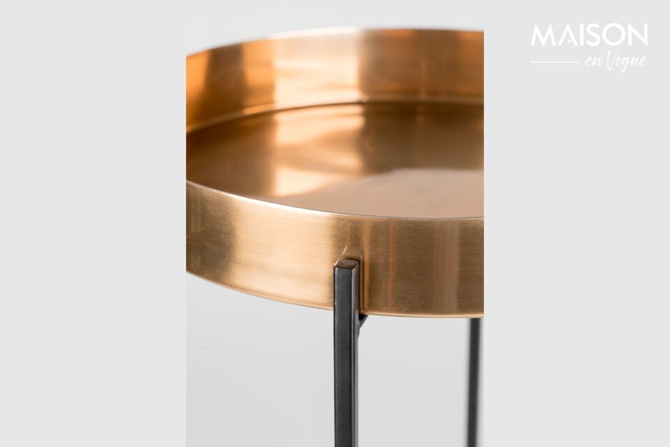 The freestanding brushed brass top offers unique versatility