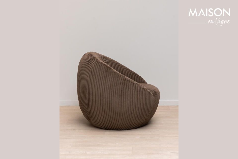 Comfort and style with the brown polyester armchair.