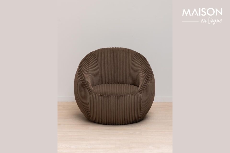 Discover comfort and timeless elegance with our Moka brown polyester armchair