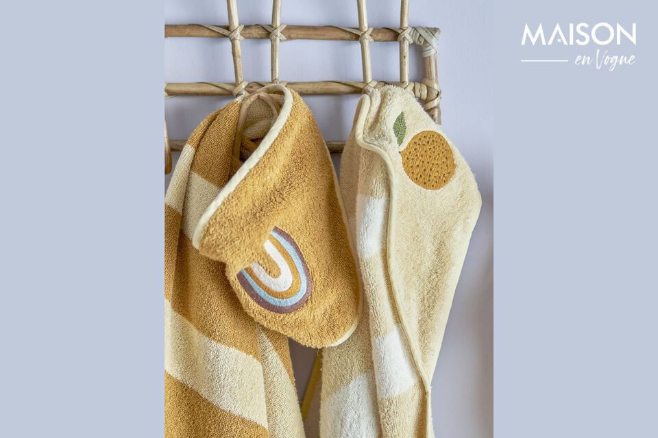 Experience unrivalled softness with the Agnes towel from Bloomingville MINI