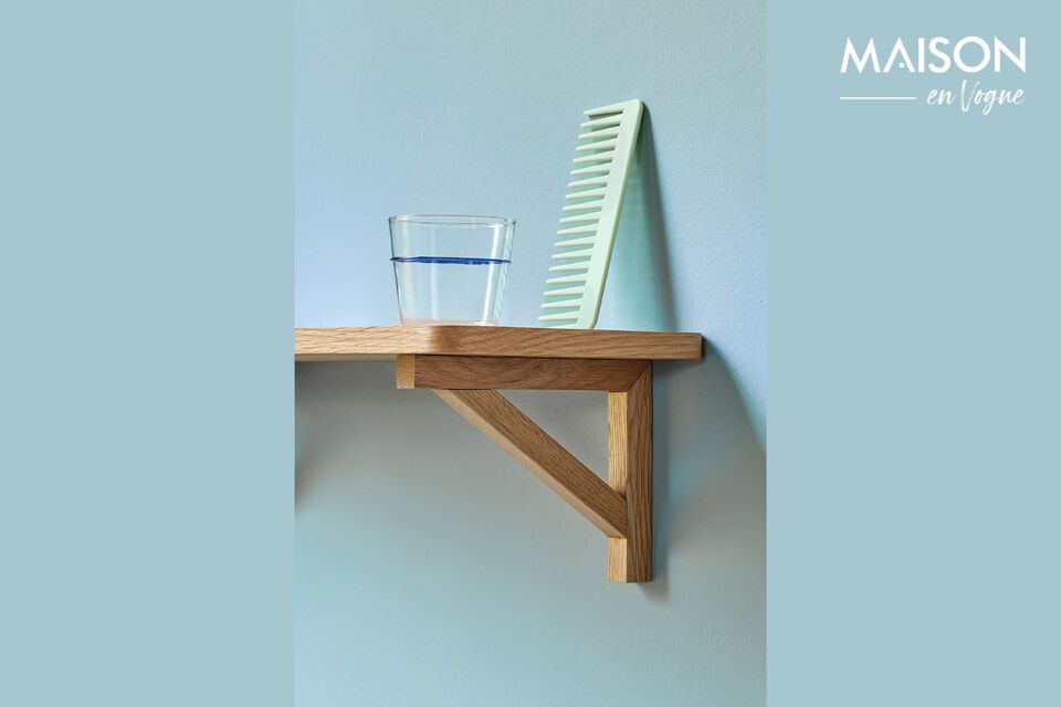 Discover the magnificent blue hue of the Orbit water glass