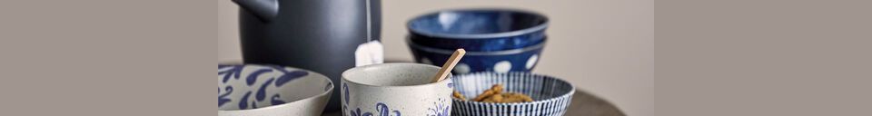 Material Details Petunia blue stoneware mug