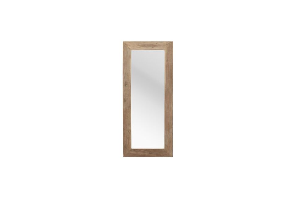 Discover the new mango wood mirror, an elegant and practical addition to any home