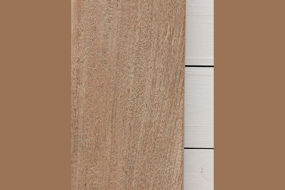 Its natural beige color and wood grain bring a touch of warmth and naturalness to your space