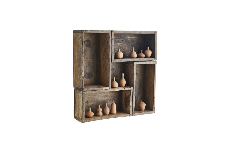 Chic, eco-friendly storage for a harmonious interior.