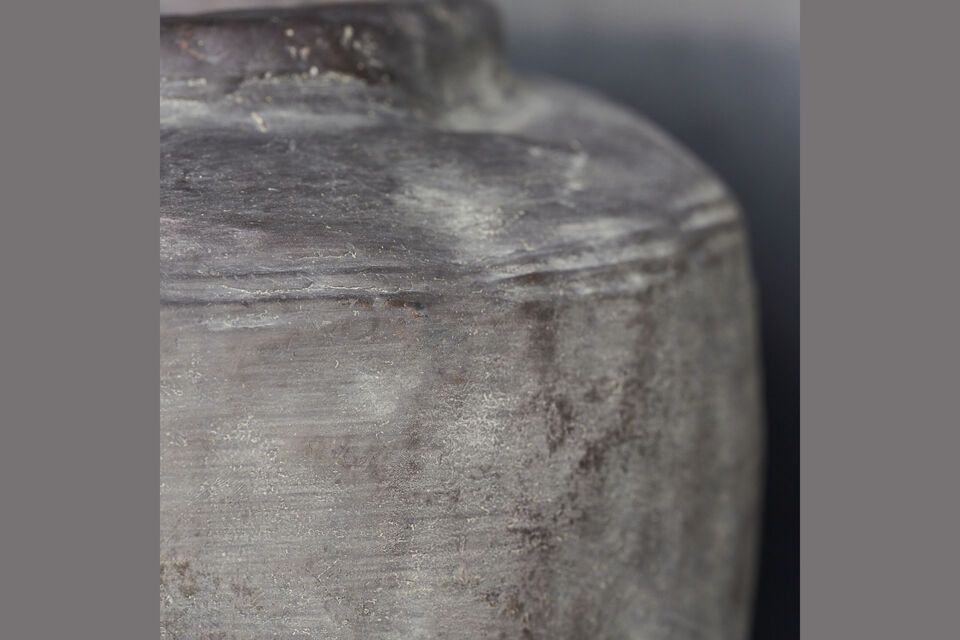 Discover the Rustik vase