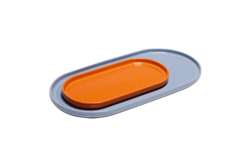 Amare trays in light blue and orange bring a touch of elegance to your interior with their durable