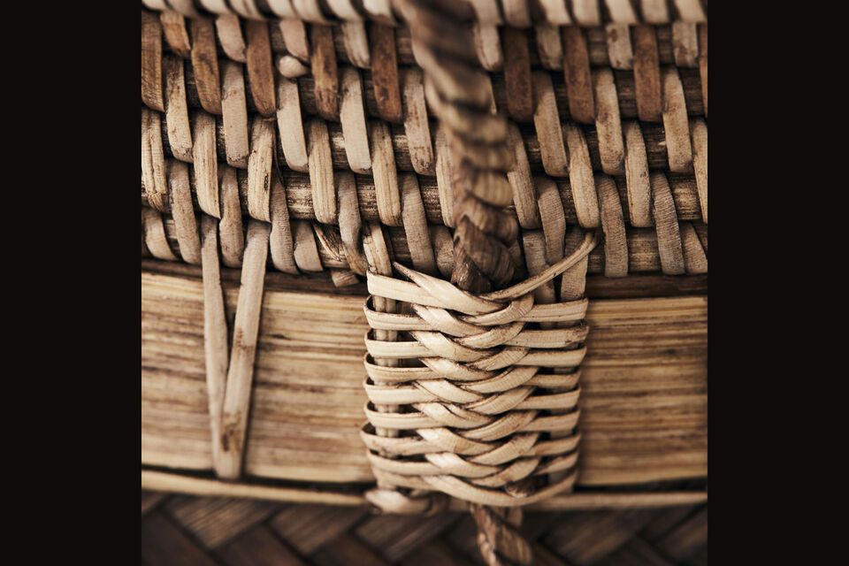 Discover simplicity and authenticity with our Balie basket set from House Doctor