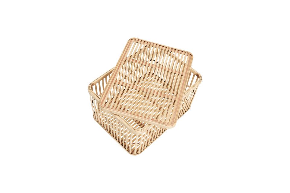 Each basket measures 46 cm long