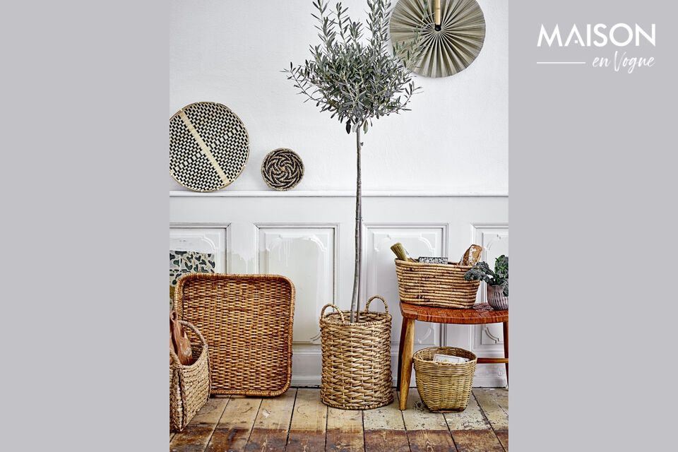 Add a rustic, functional touch with our rattan trays.