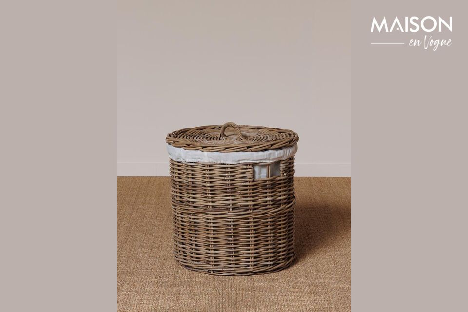 Discover charm and functionality combined in our set of 2 large rattan baskets