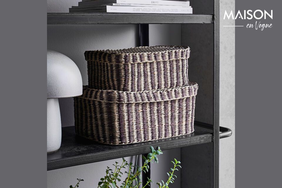 Store in style: elegant baskets in striped rattan.