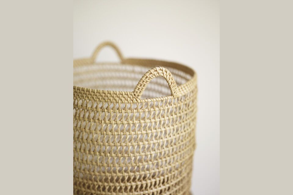 The Set of 2 Weave baskets in light rattan offer a natural and aesthetically pleasing storage