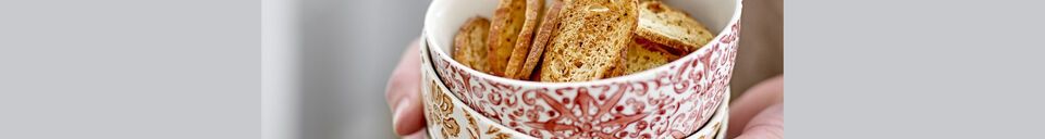 Material Details Set of 3 Genia brown stoneware bowls