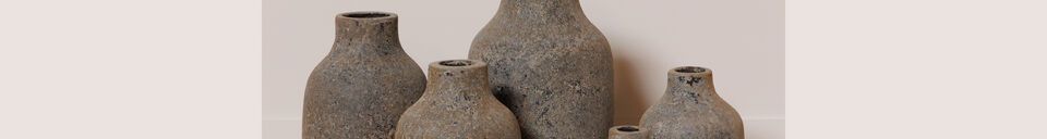 Material Details Set of 5 grey terracotta vases H35