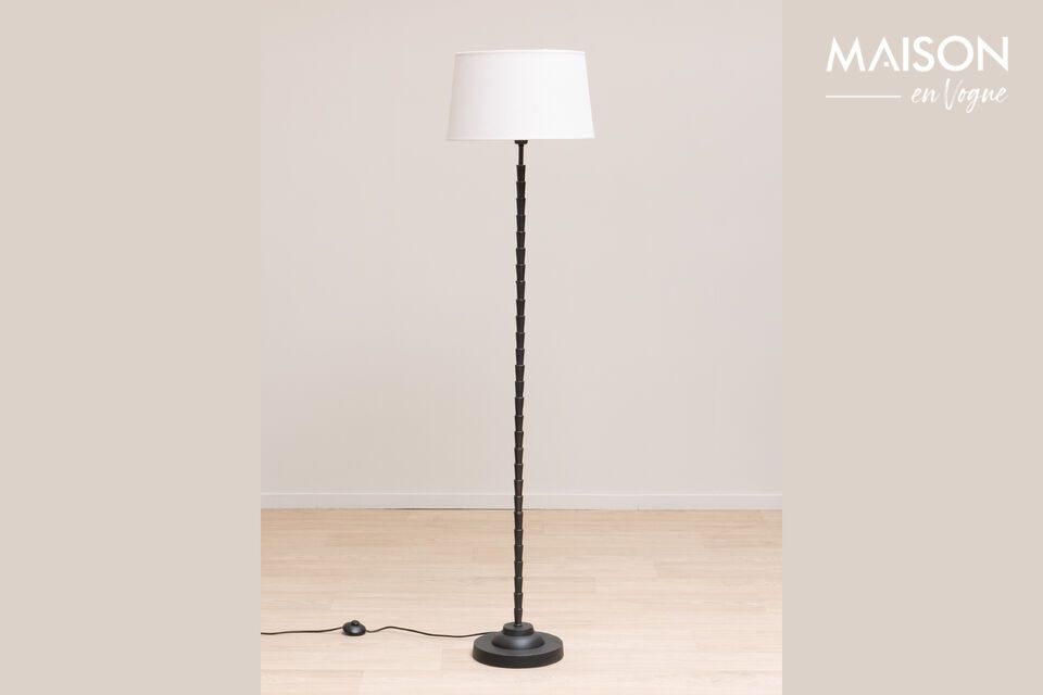 Slim black aluminum floor lamp Chehoma