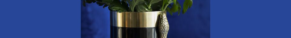 Material Details Snakes golden recycled aluminum planter