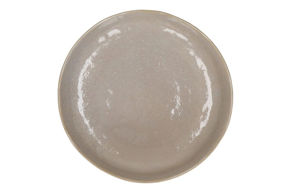 Discover the subtle elegance of the Spiro white stoneware soup plate