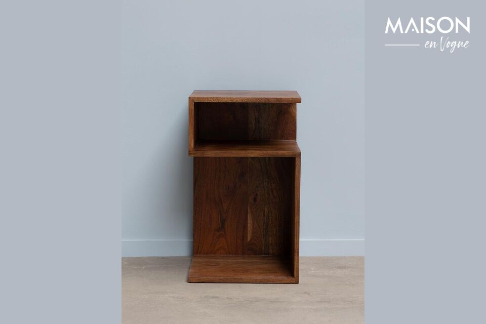 Discover our mango wood side table