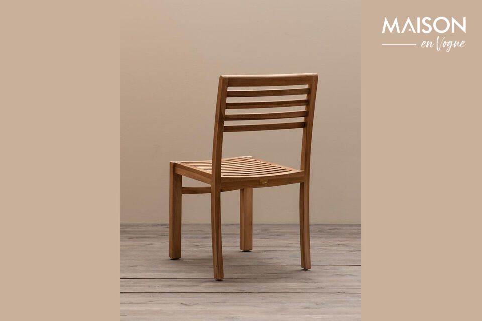 Discover the comfort and sturdiness of our Tirama beige teak chair