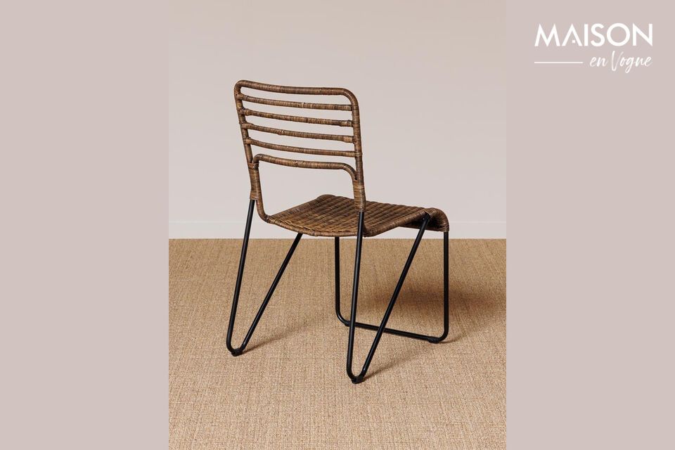 Opt for natural elegance and sturdiness with our brown rattan chair